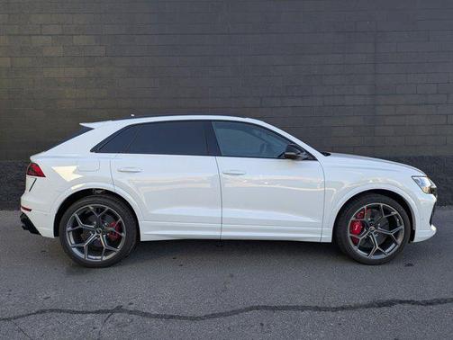 2026 Audi RS Q8 4.0T