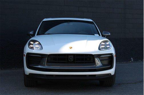 2023 Porsche Macan T