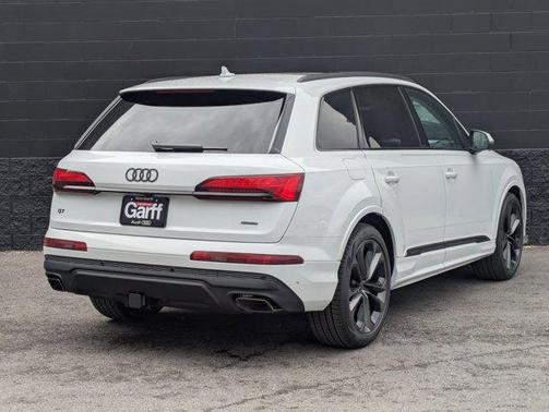 2026 Audi Q7 55 Premium Plus