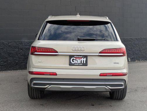 2023 Audi Q7 55 Premium
