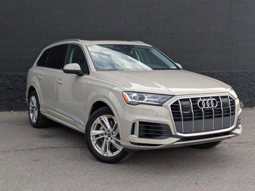 2023 Audi Q7 55 Premium