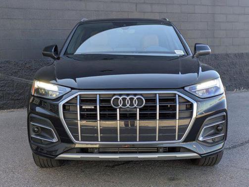 2023 Audi Q5 40 Premium Plus