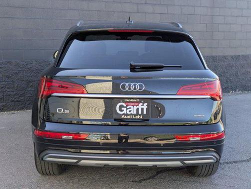 2023 Audi Q5 40 Premium Plus