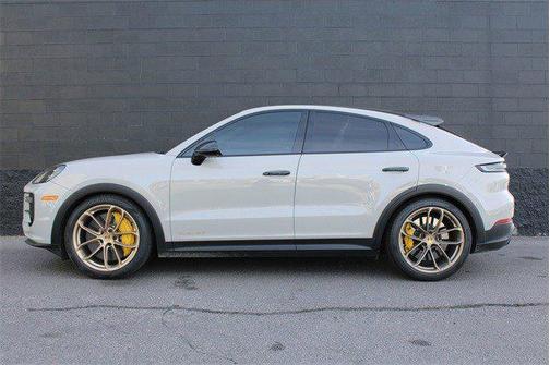 2024 Porsche Cayenne Turbo GT