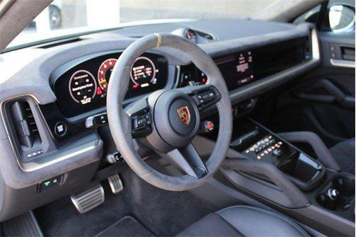 2024 Porsche Cayenne Turbo GT