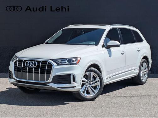 Carrara White 2022 Audi Q7 45 Premium
