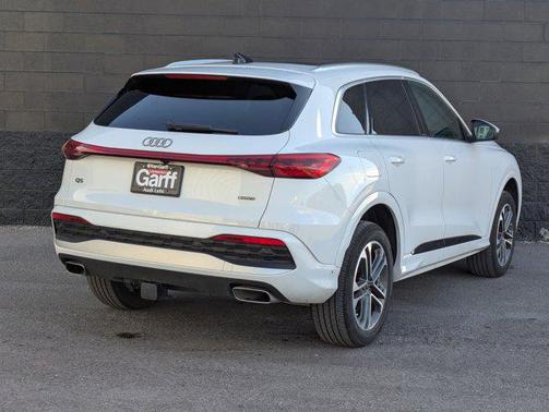 2025 Audi Q5 Premium TFSI quattro S tronic