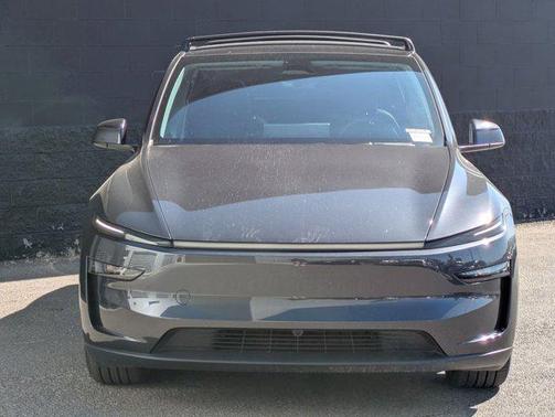 2026 Tesla Model Y Long Range Dual Motor All-Wheel Drive