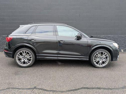 2025 Audi Q3 45 S line Premium Plus