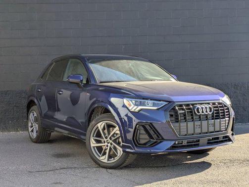 2025 Audi Q3 Premium 45 TFSI S line quattro Tiptronic