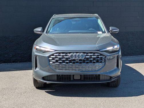 2025 Audi Q5 Premium