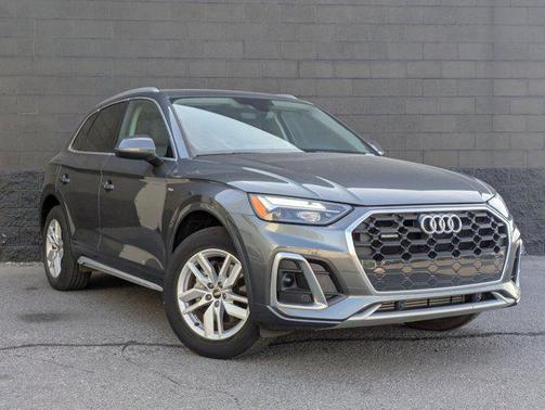 2022 Audi Q5 45 S line Premium