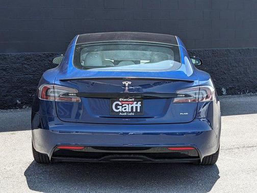 2021 Tesla Model S Plaid