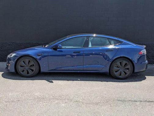 2021 Tesla Model S Plaid