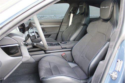 2025 Porsche Taycan Turbo GT