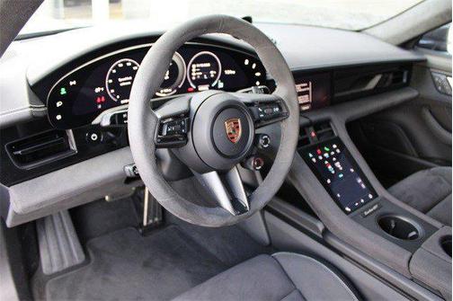 2025 Porsche Taycan Turbo GT