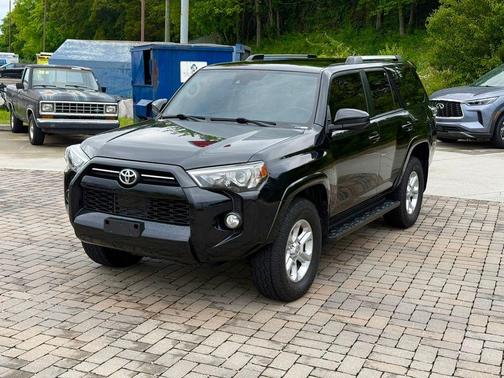 Midnight Black Metallic 2020 Toyota 4Runner SR5