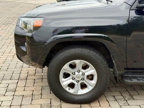 Midnight Black Metallic 2020 Toyota 4Runner SR5