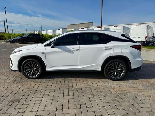 White 2022 Lexus RX 450h F SPORT Handling