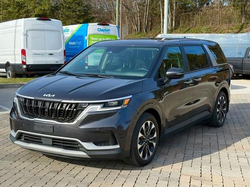 2024 Kia Carnival EX