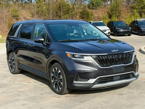 2024 Kia Carnival EX