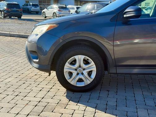 2014 Toyota RAV4 LE