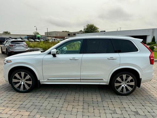 2021 Volvo XC90 T6 Inscription 7 Passenger