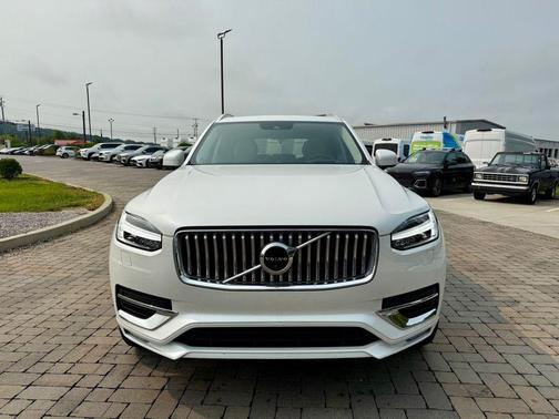 2021 Volvo XC90 T6 Inscription 7 Passenger