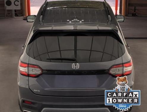 Modern Steel Metallic 2024 Honda Pilot Elite