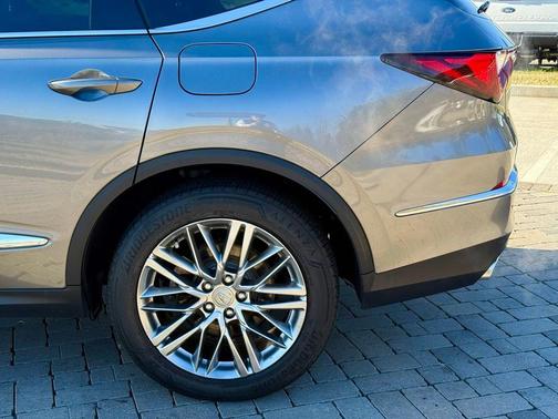 2023 Acura MDX Advance