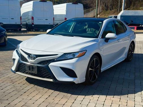 2020 Toyota Camry XSE