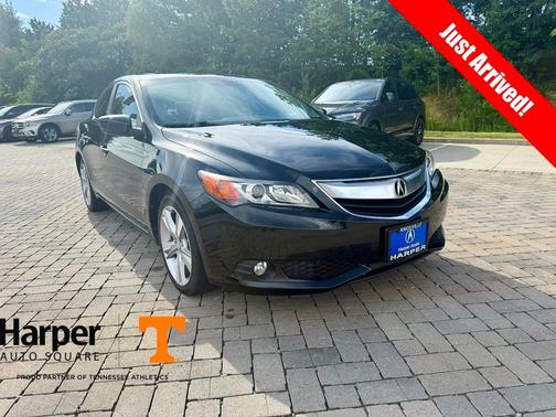 2013 Acura ILX 2.0L w/Premium Package