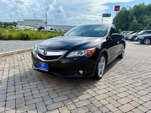 2013 Acura ILX 2.0L w/Premium Package