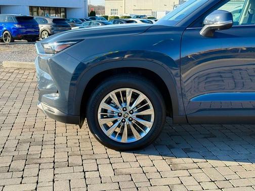 2025 Toyota Grand Highlander Platinum