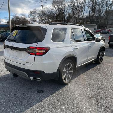 2025 Honda Pilot Touring