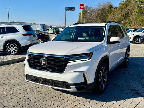 2025 Honda Pilot Touring