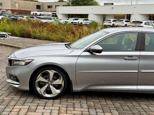 2018 Honda Accord Touring 2.0T