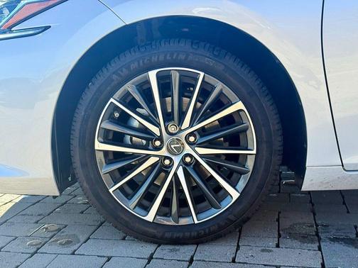 2023 Lexus ES 350 350