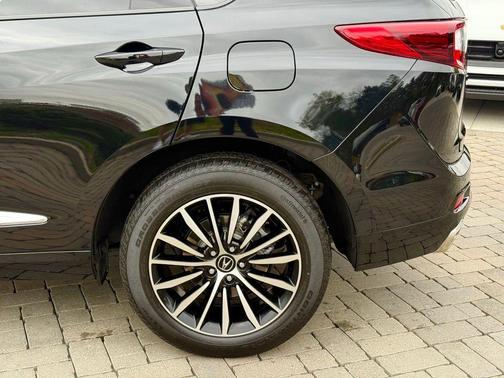 2025 Acura RDX Advance Package