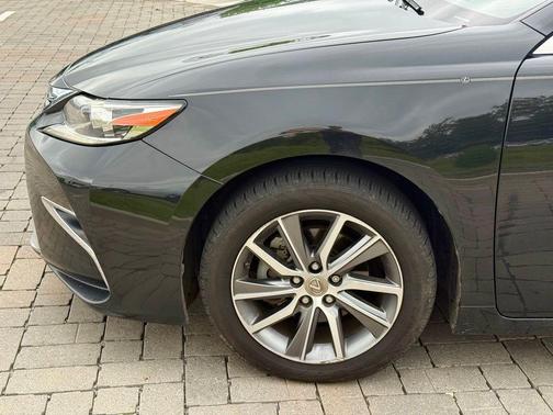 Caviar 2016 Lexus ES 300h Base