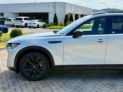 2025 Mazda CX-90 Premium