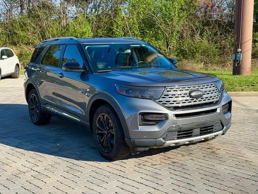 Carbonized Gray Metallic 2022 Ford Explorer Limited