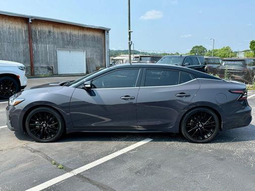 2021 Nissan Maxima Platinum