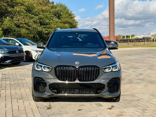 2023 BMW X5 M50i