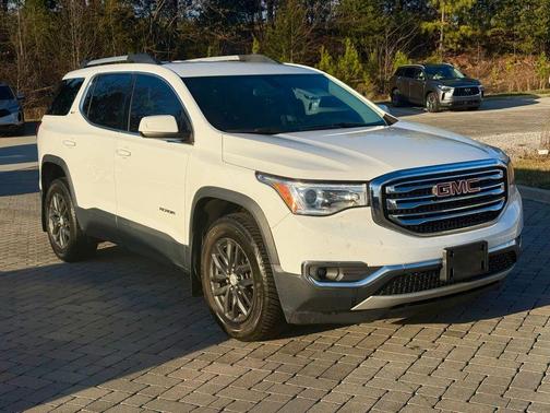2017 GMC Acadia SLT-1