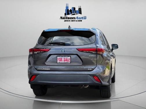 Magnetic Gray Metallic 2020 Toyota Highlander Hybrid XLE