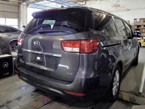 2018 Kia Sedona LX
