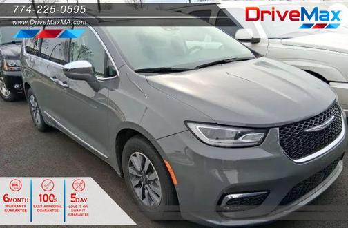 Gray 2022 Chrysler Pacifica Hybrid Limited