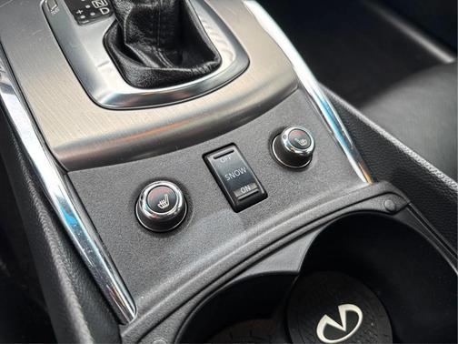 2011 INFINITI G25x Base