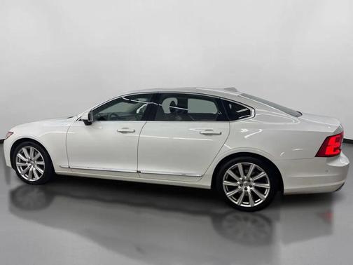 2018 Volvo S90 T6 Inscription